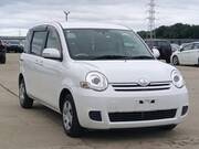 2015 TOYOTA SIENTA X