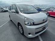 2013 TOYOTA VOXY X L EDITION
