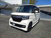 2017 HONDA N-BOX
