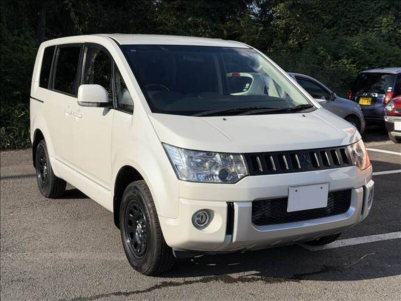 2016 MITSUBISHI DELICA D5 for sale - photo 6