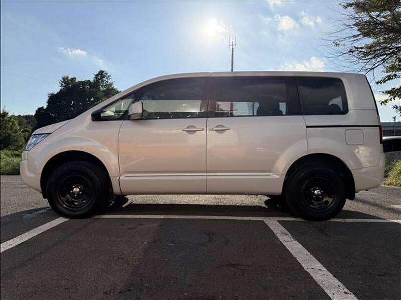 2016 MITSUBISHI DELICA D5 for sale - photo 7