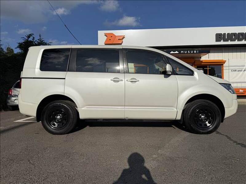 2016 MITSUBISHI DELICA D5 for sale - more photos