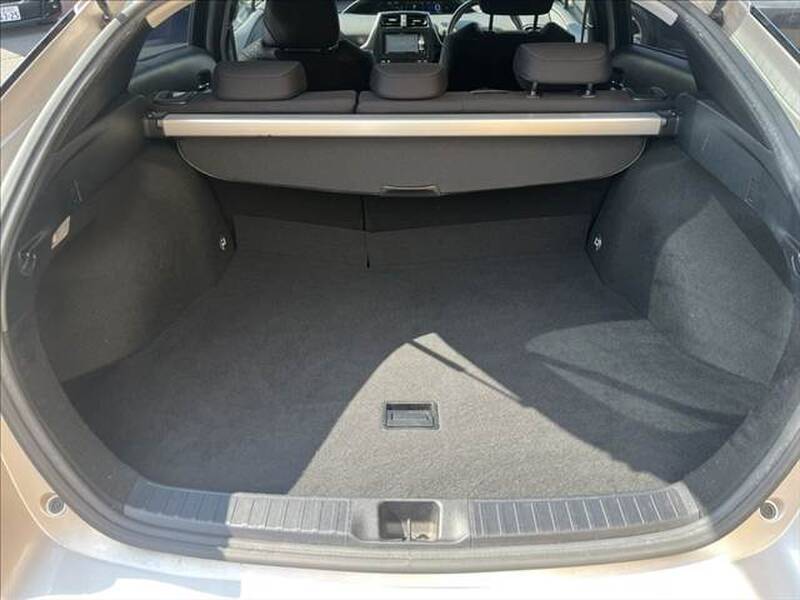 2016 TOYOTA PRIUS for sale - photo 11
