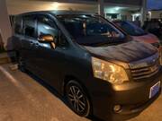 2011 TOYOTA NOAH