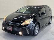2013 TOYOTA PRIUS ALPHA