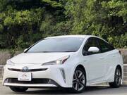 2019 TOYOTA PRIUS