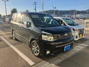 2009 TOYOTA VOXY