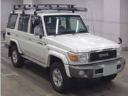2015 TOYOTA LAND CRUISER