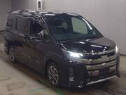 2017 TOYOTA NOAH