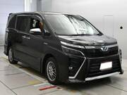 2019 TOYOTA VOXY