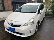 2012 TOYOTA PRIUS ALPHA S