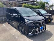 2018 TOYOTA VOXY