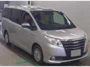 2016 TOYOTA NOAH