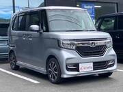 2017 HONDA N-BOX CUSTOM