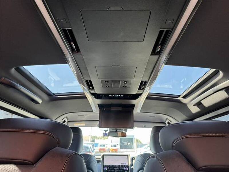 2023 TOYOTA ALPHARD for sale - photo 6