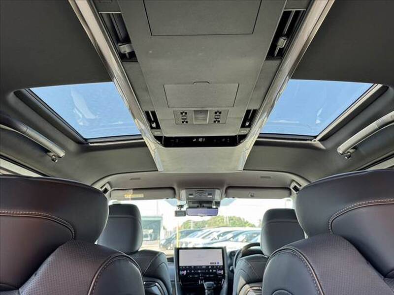 2024 TOYOTA ALPHARD for sale - photo 7