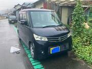 2010 NISSAN ROOX