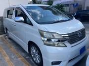 2010 TOYOTA VELLFIRE