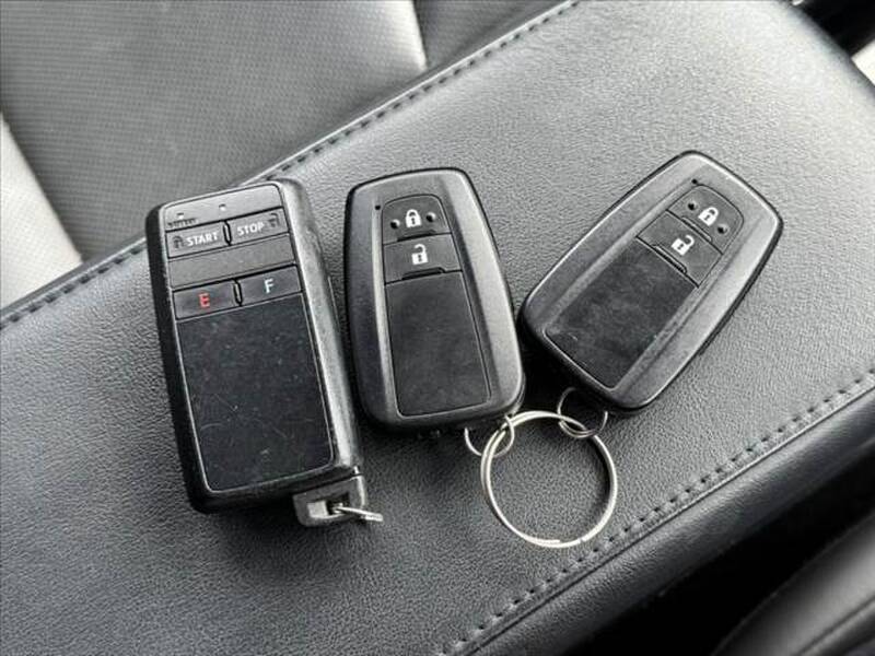 2019 TOYOTA PRIUS for sale - more photos