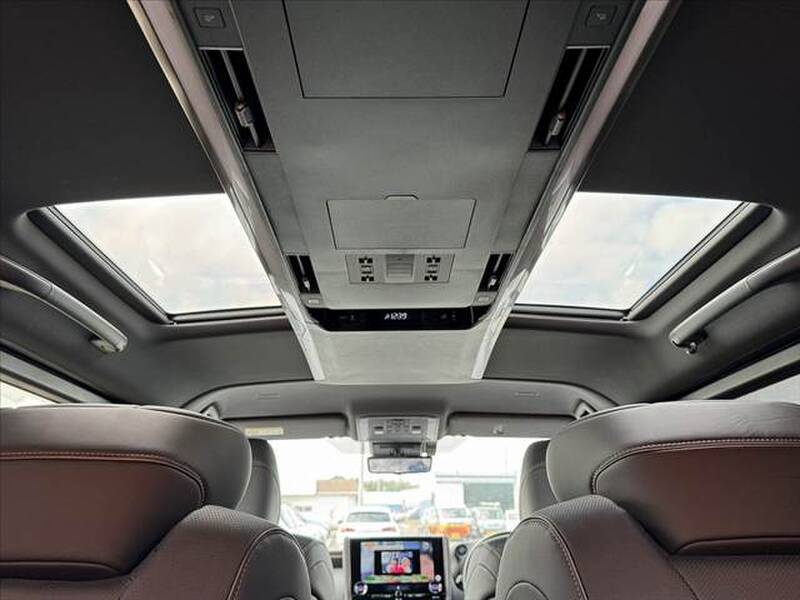 2025 TOYOTA ALPHARD for sale - photo 7