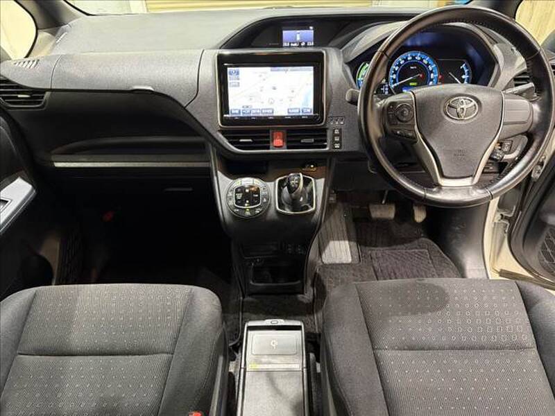 2015 TOYOTA VOXY V for sale - photo 4