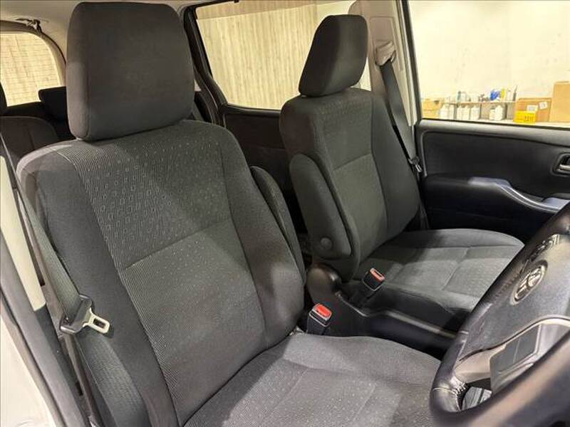 2015 TOYOTA VOXY V for sale - photo 11