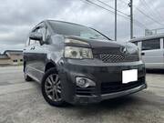 2012 TOYOTA VOXY