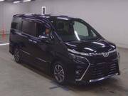 2019 TOYOTA VOXY