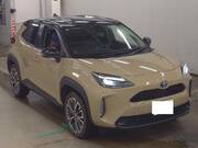 2022 TOYOTA YARIS CROSS