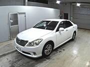 2011 TOYOTA CROWN ROYAL SALOON