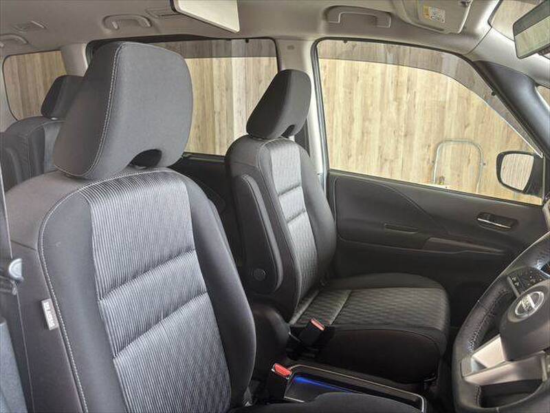 2020 NISSAN SERENA for sale - photo 9