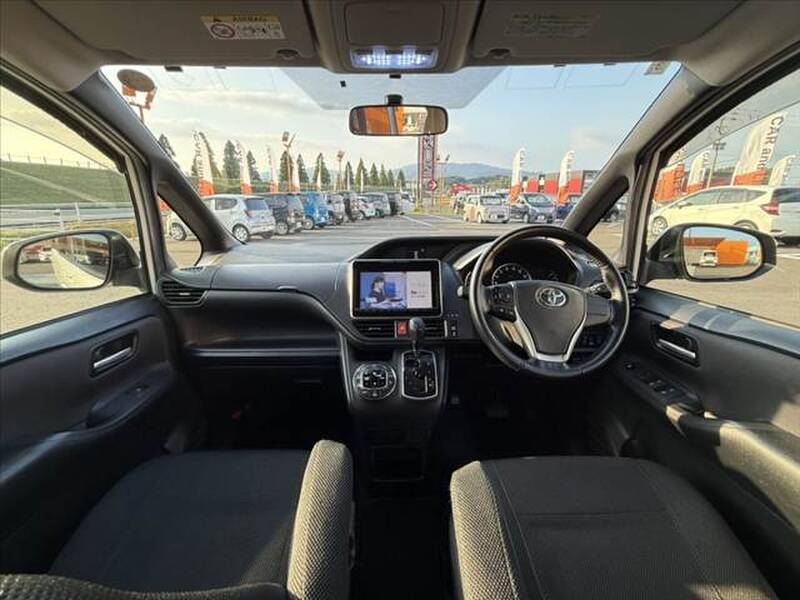 2014 TOYOTA NOAH for sale - photo 3