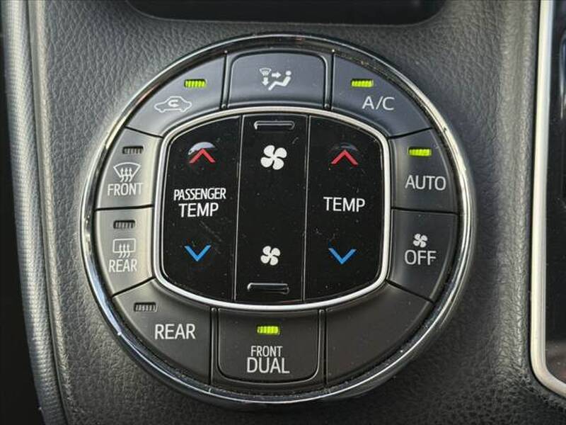 2014 TOYOTA NOAH for sale - photo 6