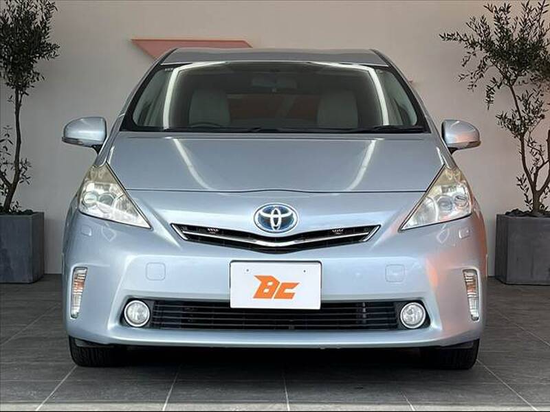 2011 TOYOTA PRIUS ALPHA for sale - photo 10
