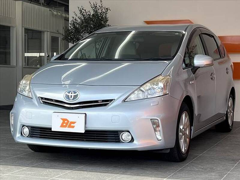 2011 TOYOTA PRIUS ALPHA for sale - photo 11