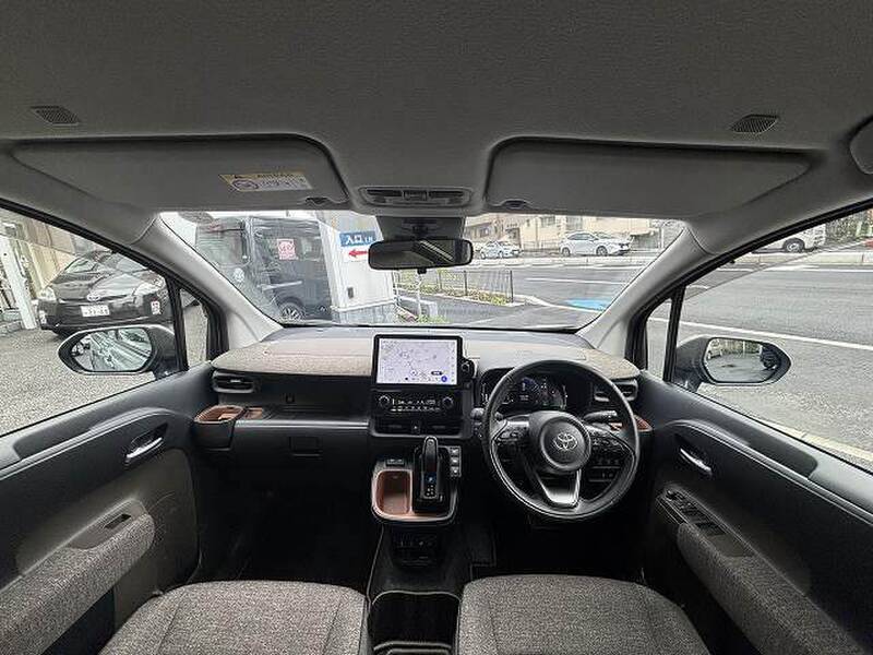 2024 TOYOTA SIENTA for sale - photo 3