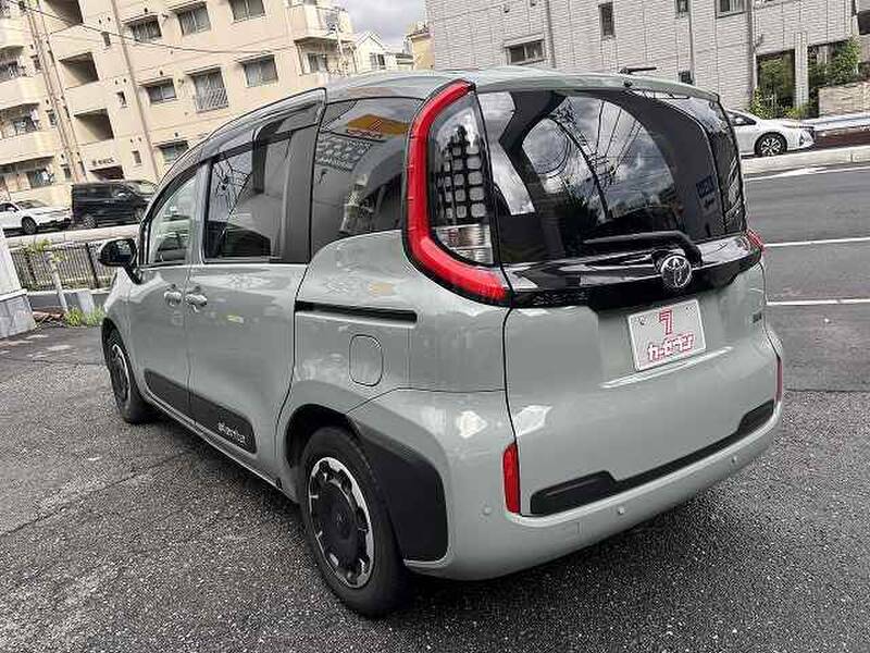 2024 TOYOTA SIENTA for sale - photo 4