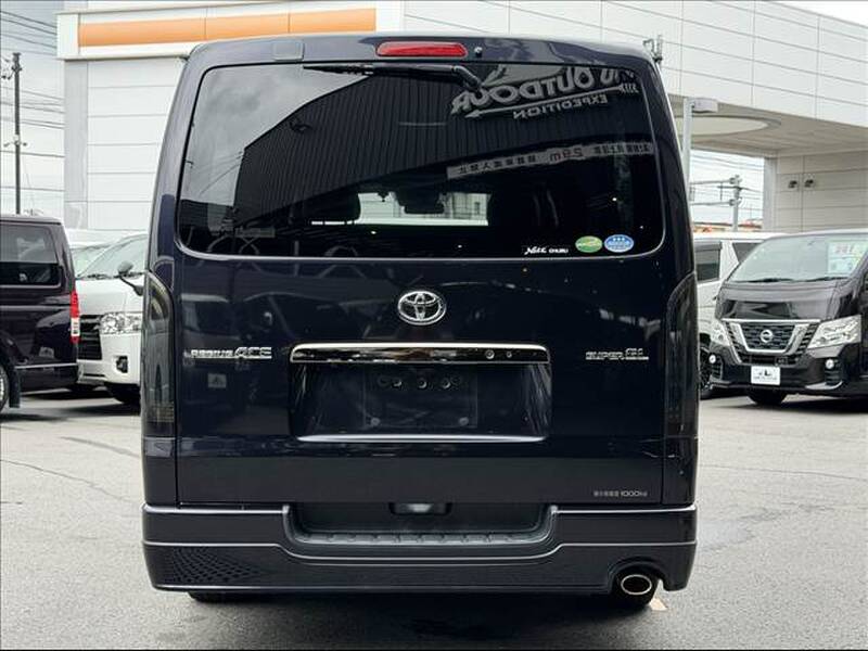 2018 TOYOTA REGIUS ACE VAN for sale - photo 4