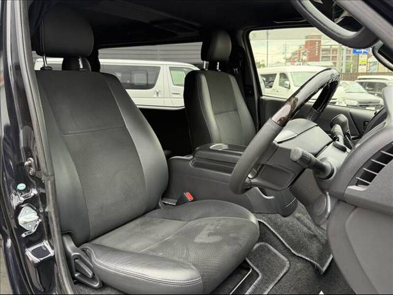2018 TOYOTA REGIUS ACE VAN for sale - photo 10