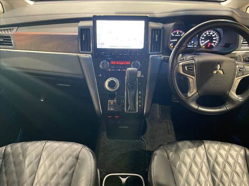 2019 MITSUBISHI DELICA D5 for sale - photo 4
