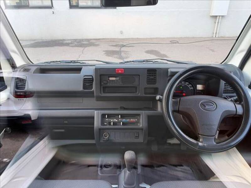 2015 DAIHATSU HIJET TRUCK for sale - photo 4