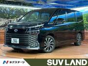 2022 TOYOTA VOXY