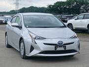 2016 TOYOTA PRIUS S