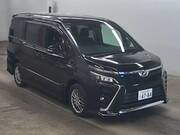 2018 TOYOTA VOXY