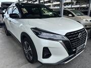 2023 NISSAN KICKS