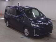 2018 TOYOTA VOXY