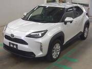 2024 TOYOTA YARIS CROSS