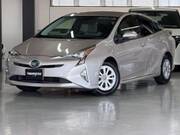 2016 TOYOTA PRIUS S