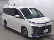 2022 TOYOTA VOXY