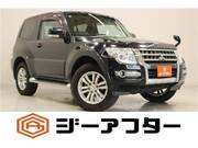 2016 MITSUBISHI PAJERO